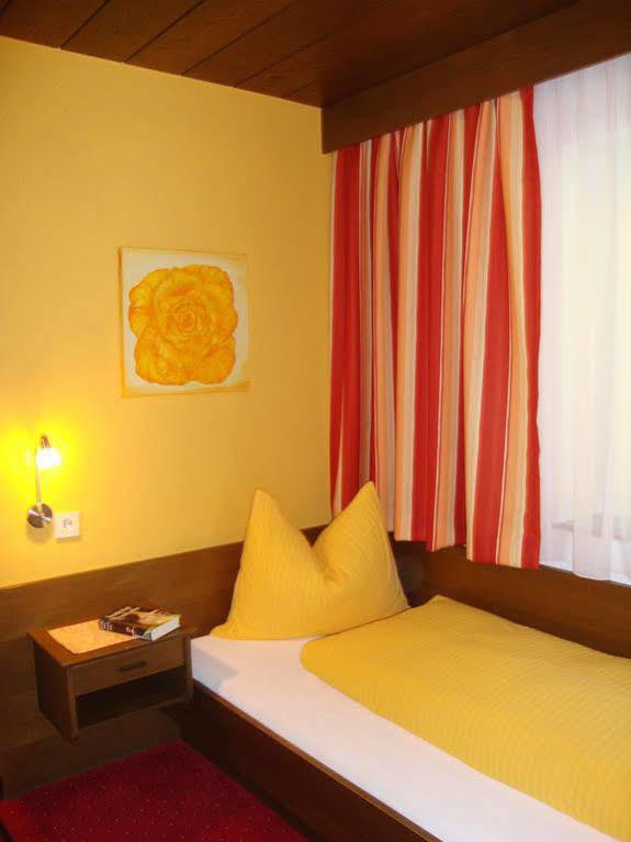 Haus Sonnschein Bed & Breakfast Solden Exterior photo